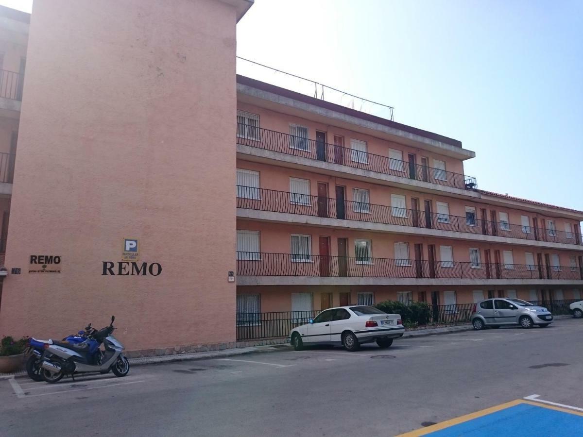 Apartment Remo Just Entirely Remodeled Lloret de Mar Exteriör bild